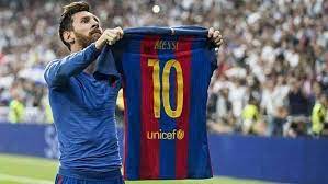 Golo do peito do pé de Messi marcado